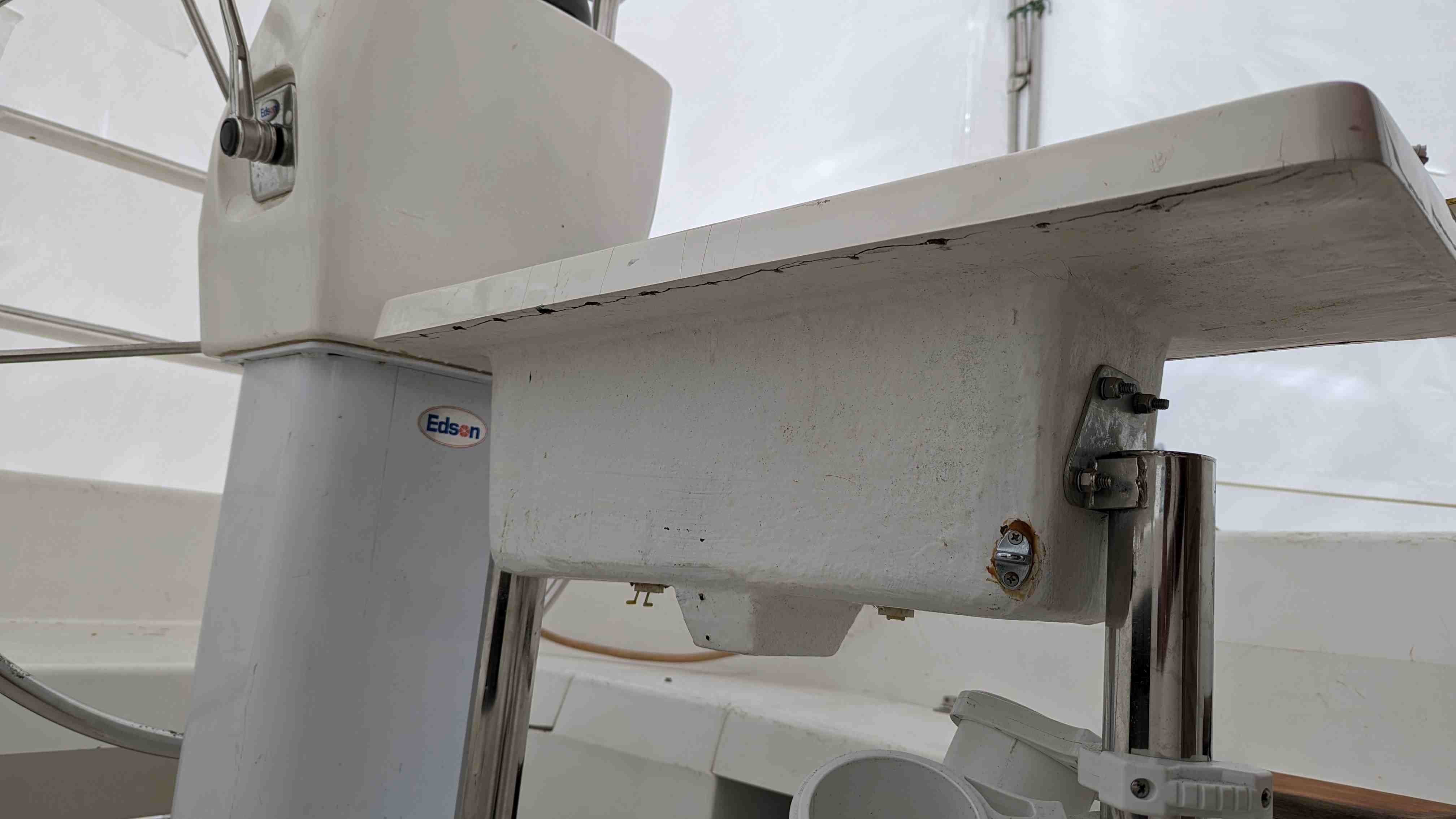 C-350 Cockpit cooler table missing folding leaves