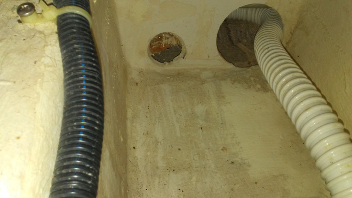 Bilge Pump discharge.jpg
