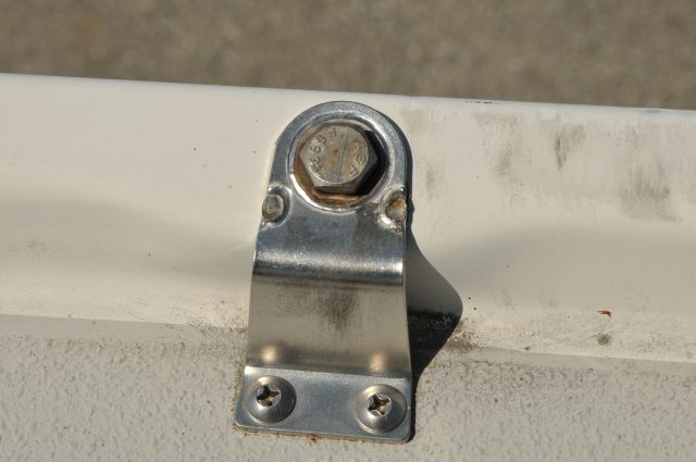 Stanchion 003_small.jpg
