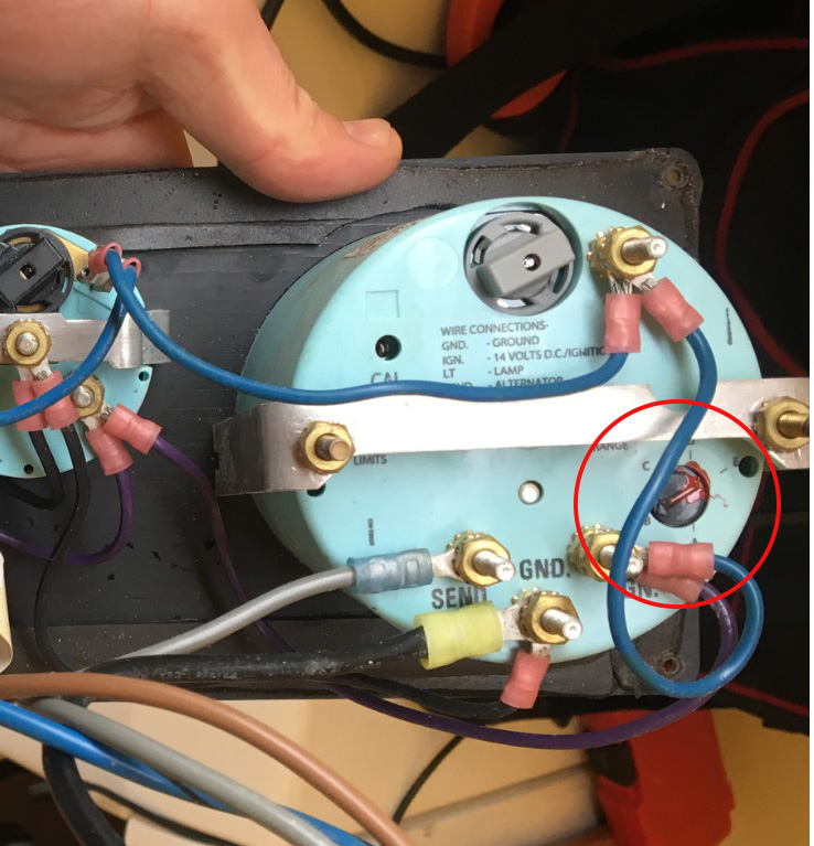tachometer pic - SY.jpg